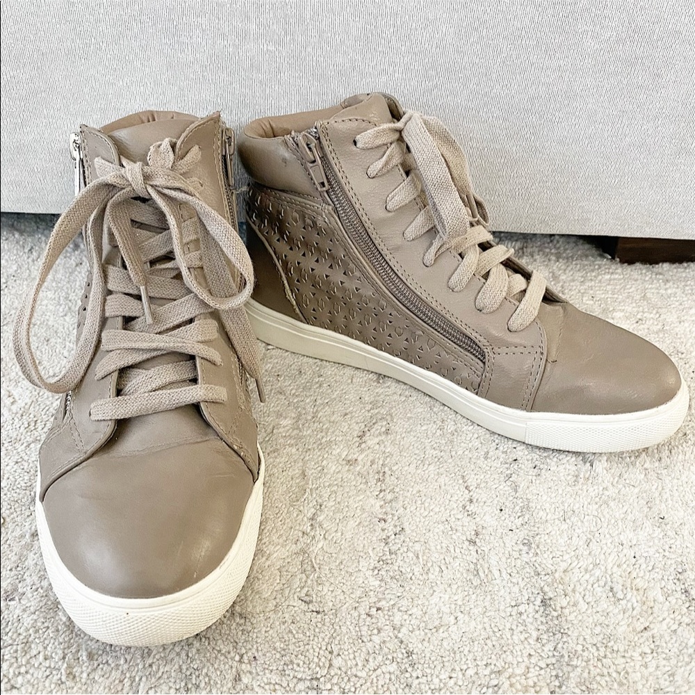 Steve Madden Explorre High Top Sneakers Dark Taupe - Picture 3 of 11